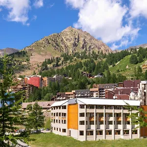 **** Aparthotel Sowell Residences New Chastillon Francia