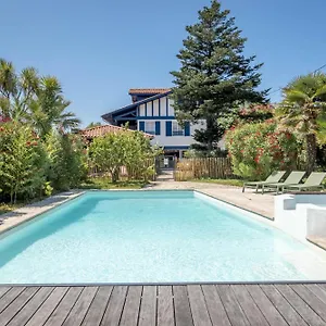 https://kaliko.biarritzhotels.info